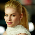 Elisha Cuthbert