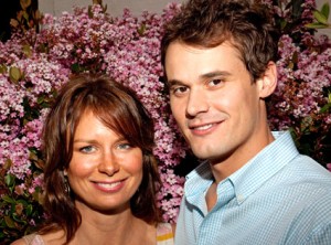 Mary Lynn Rajskub gets married in Las Vegas