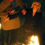 Elisha Cuthbert filming 24 Season 7 finale, Kim Bauer on fire