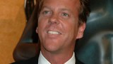 Kiefer Sutherland smiling at 2004 SAG Awards