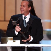 Kiefer Sutherland wins Screen Actors Guild Award - 2004