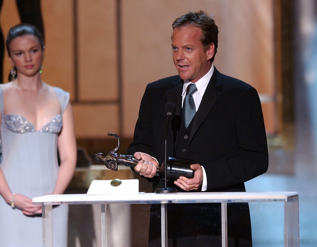 Kiefer Sutherland wins Screen Actors Guild Award - 2004