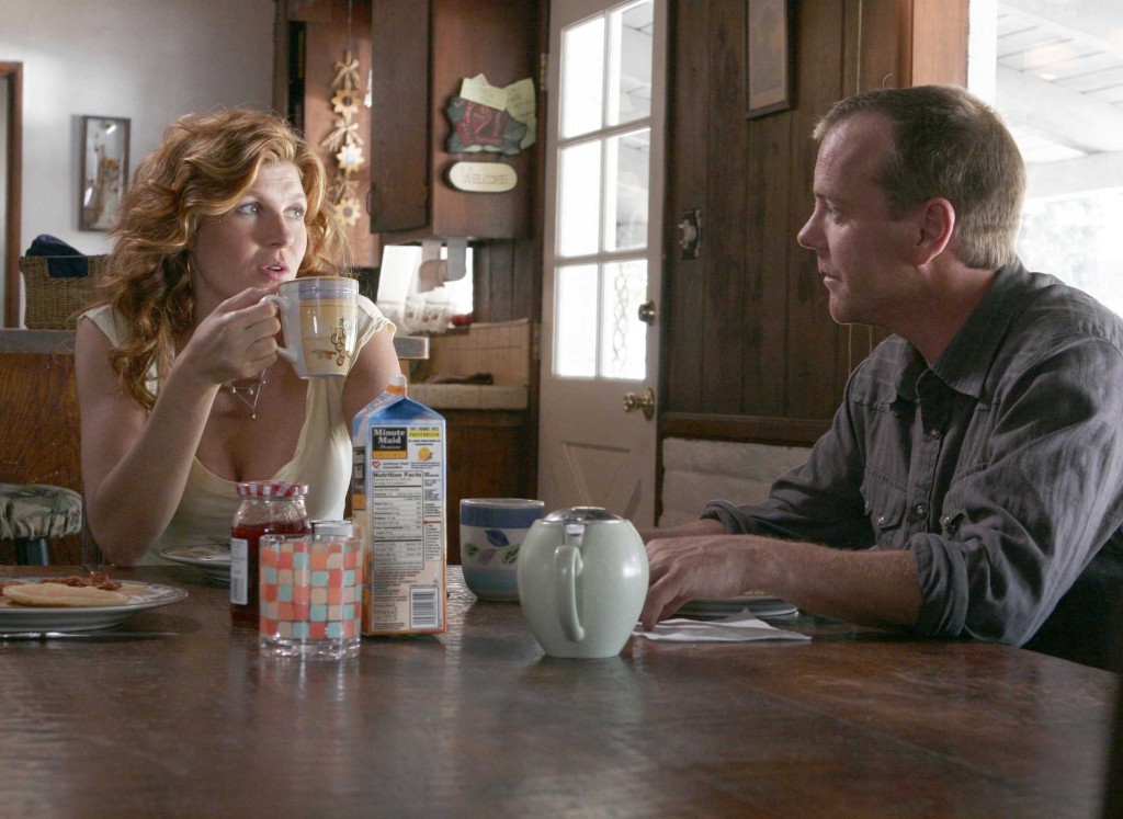 Diane Huxley and Jack Bauer eat breakfast in 24 Season 5 premiere