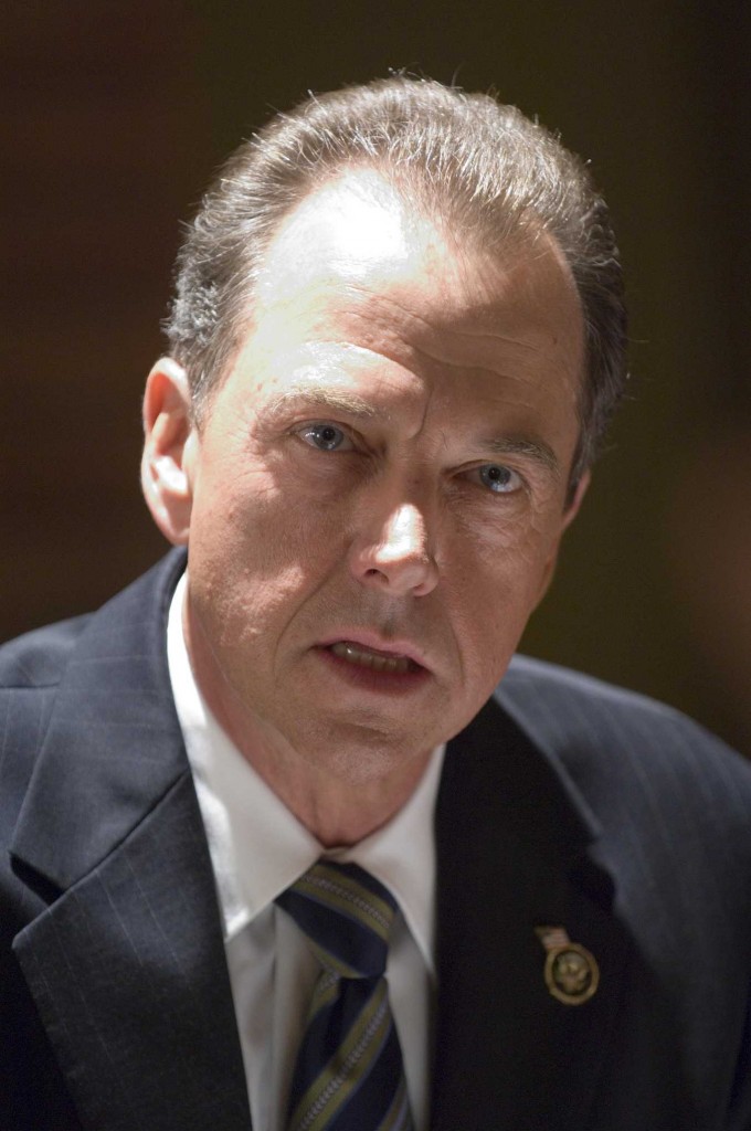 Gregory Itzin as President Charles Logan in 24 Season 5 Premiere