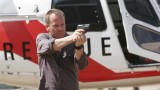 Jack Bauer with gun in 24 Season 5 Premiere