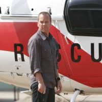 Jack Bauer outside the helicopter in 24 Season 5 Episode 1