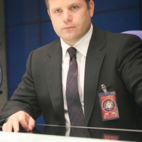 Lynn McGill (Sean Astin) runs lead as CTU tracks terrorists in 24 Season 5 Episode 5