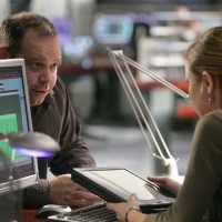 Edgar Stiles confides in Chloe O'Brian in 24 Season 5 Episode 10