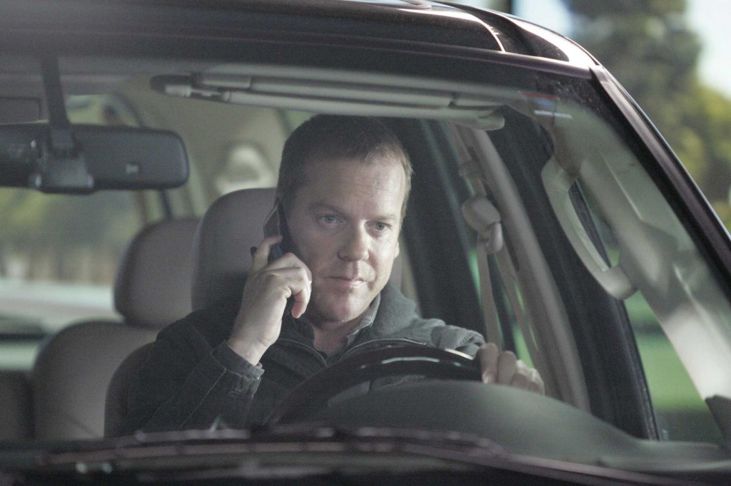 Jack Bauer gets lead on Christopher Henderson in 24 Season 5 Episode 10