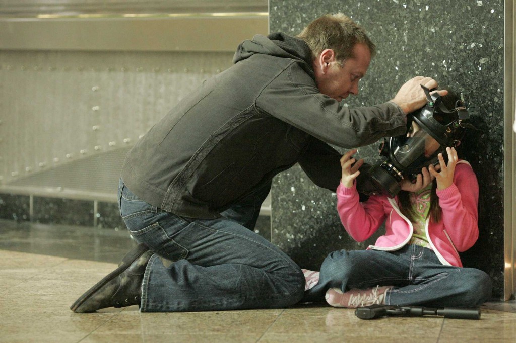 Jack Bauer rescues a little girl exposed to sentox gas in 24 Season 5 Episode 8