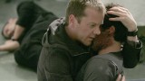 Jack Bauer holds a dying Tony Almeida in 24 Season 5 Episode 13