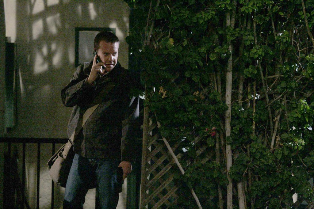 Jack Bauer follows a lead to dangerous evidence in 24 Season 5 Episode 17