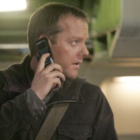 Jack Bauer boards a plane in 24 Season 5 Episode 20