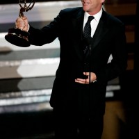 Kiefer Sutherland accepts award for Oustanding Lead Actor in a Drama Series at 2006 Emmys