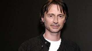 Robert Carlyle