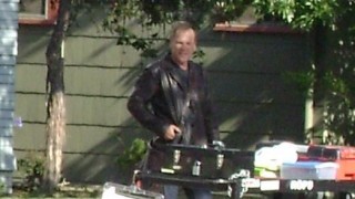 Kiefer Sutherland 24 Season 8 on location set pic