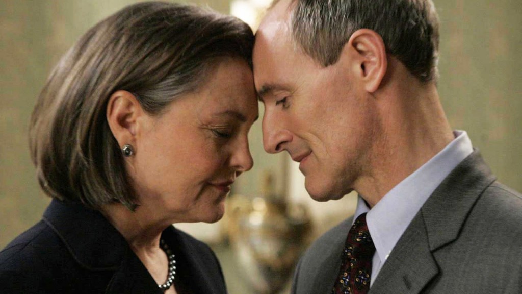 President Allison Taylor (Cherry Jones) and First Gentleman Henry Taylor (Colm Feore) in 24 Season 7