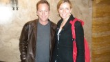 Kiefer Sutherland poses with fan