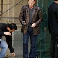 Jack Bauer Reloading 24 Season 8 set