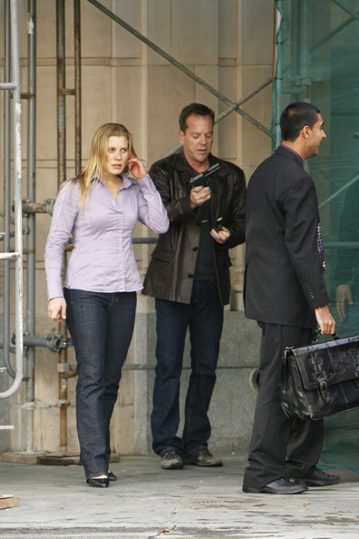 Kiefer Sutherland and Katee Sackhoff on 24 set