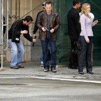 Kiefer Sutherland and Katee Sackhoff on 24 set