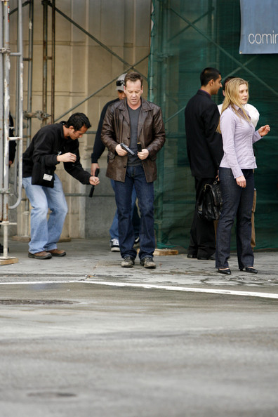 Kiefer Sutherland and Katee Sackhoff on 24 set