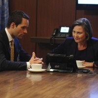 Rob Weiss and President Allison Taylor 24 Season 8 Episode 8