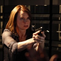Chloe O'Brian pointing gun in 24 Season 8 Episode 13