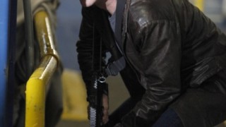 Jack Bauer holding gun 24 Season 8 Episode 19