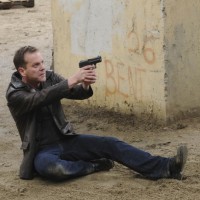 Jack Bauer pulls a gun on Cole Ortiz