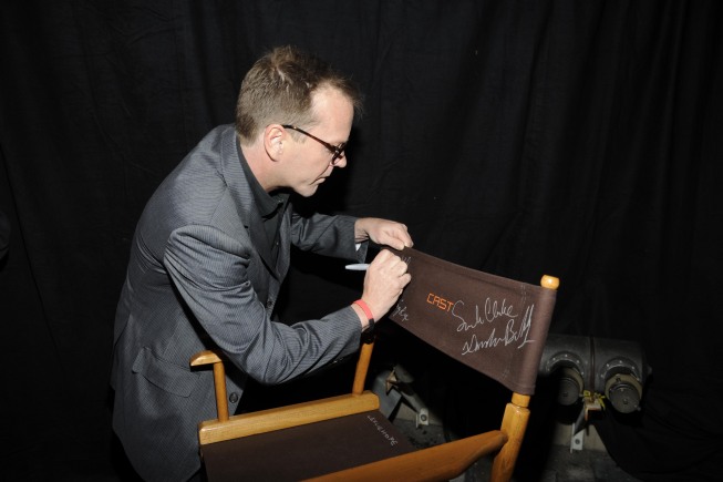 Kiefer Sutherland signs chair at 24 Series Finale Party