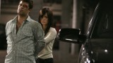 Mandy (Mia Kirshner) takes Tony Almeida hostage 24 Season 4 finale