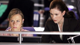 Chloe O'Brian and Michelle Dessler 24 Season 4 Episode 14