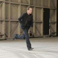 Jack Bauer running 24 Season 7 Episode 6