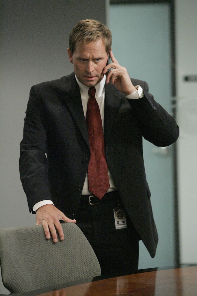 Jeffrey Nordling as Larry Moss 24 Season 7 Episode 8