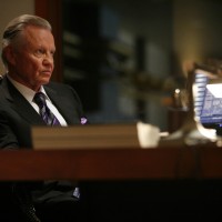 Jon Voight as Jonas Hodges in 24 Season 7 Episode 13