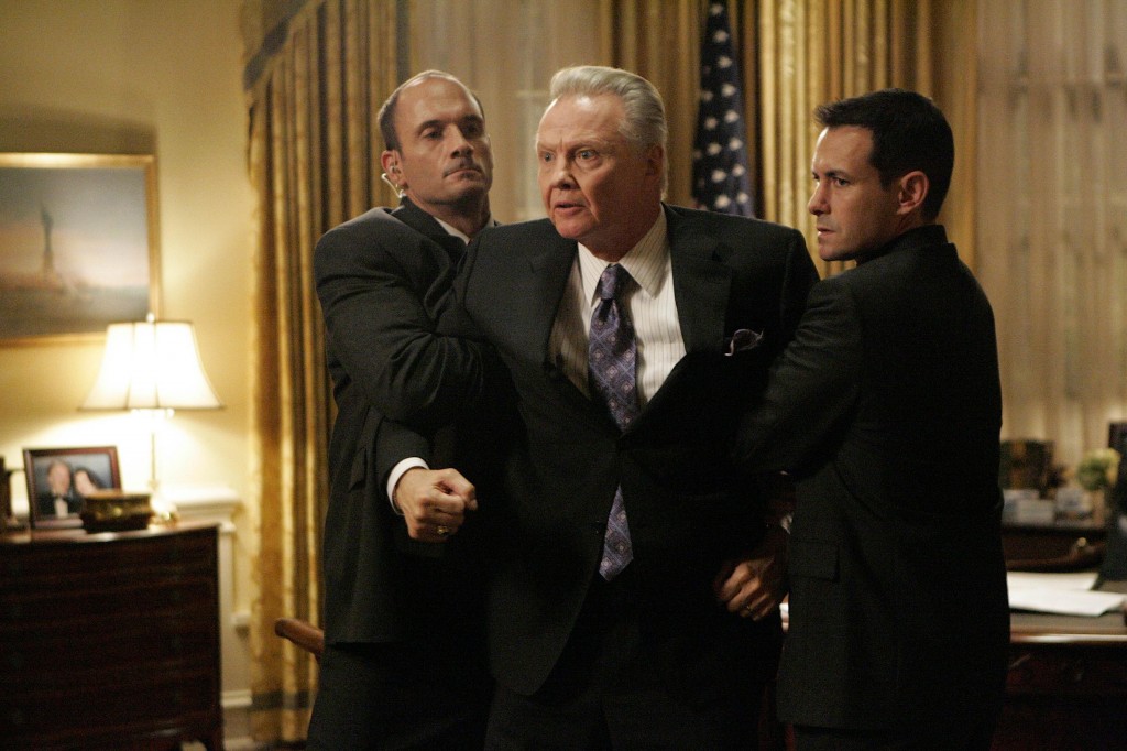 Jon Voight as Jonas Hodges angered 24 Season 7 Episode 18