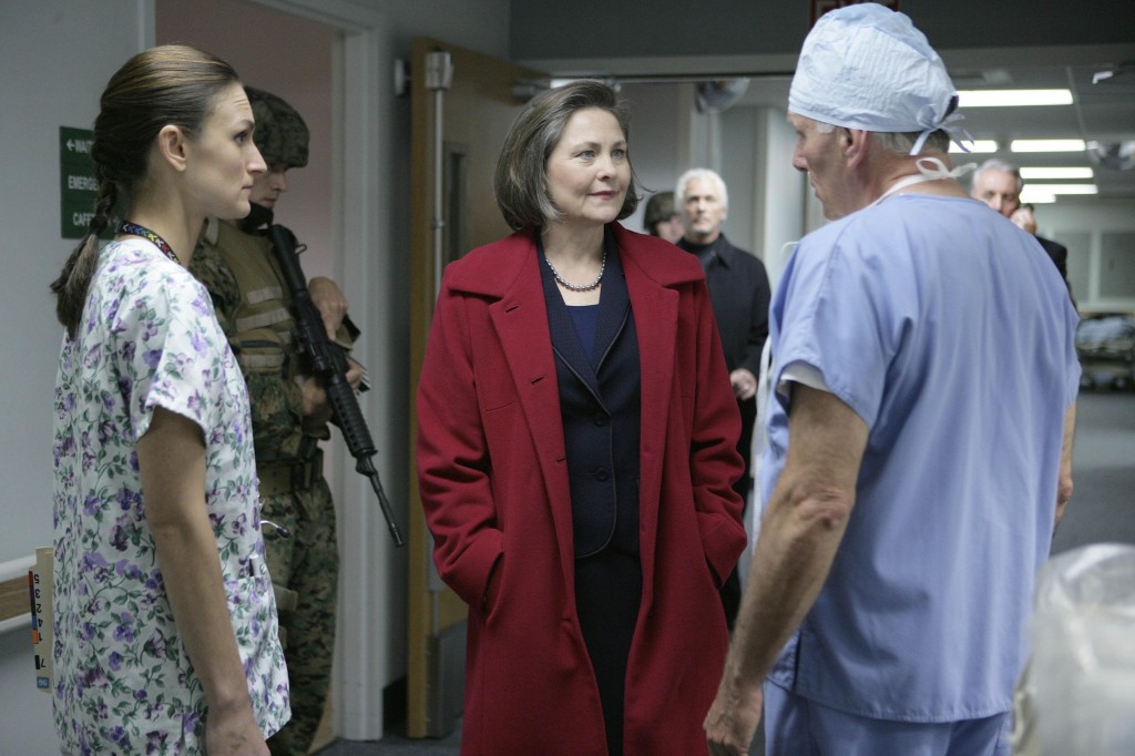 President Allison Taylor visits hospital 24 Season 7 Episode 9