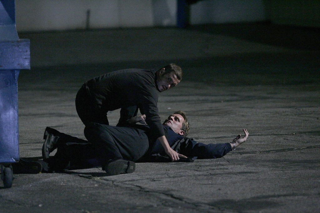 Tony Almeida kills Larry Moss 24 Season 7 Episode 18