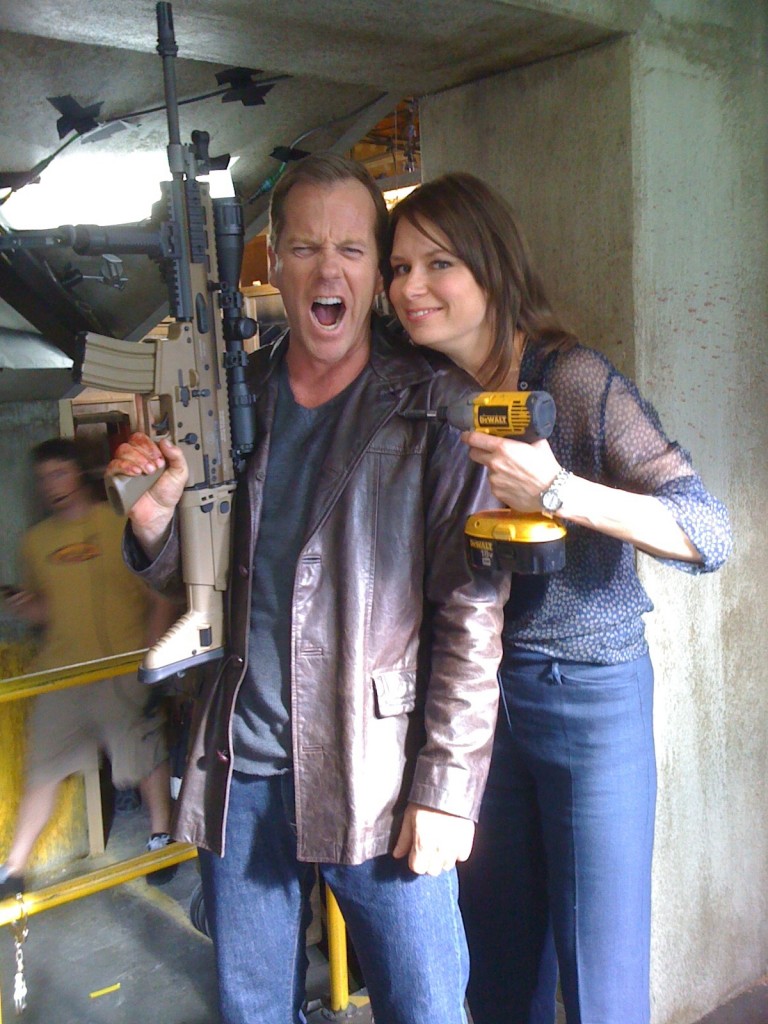 Kiefer Sutherland and Mary Lynn Rajskub 24 Season 8 BTS