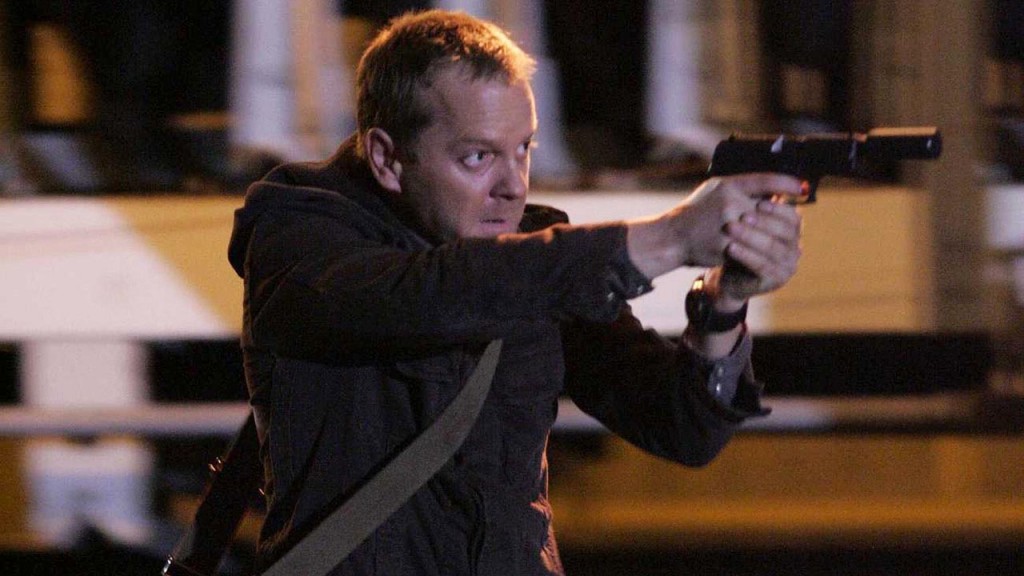 Jack Bauer armed and ready, 24 Season 5 Episode 15