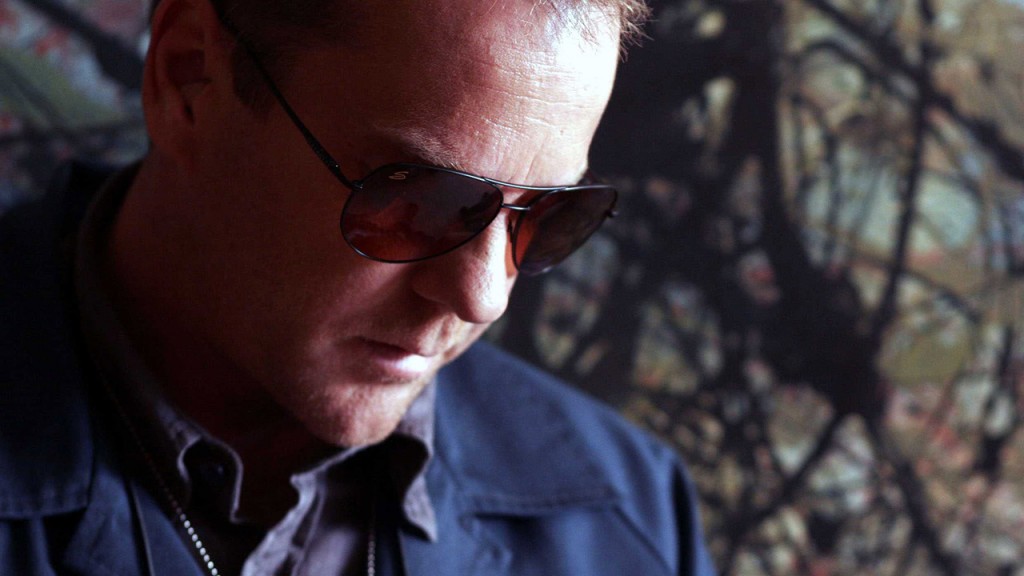 Jack Bauer in shades 24 Season 5 Episode 2