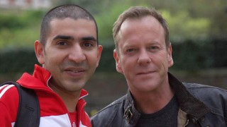 Kiefer Sutherland with fan in London