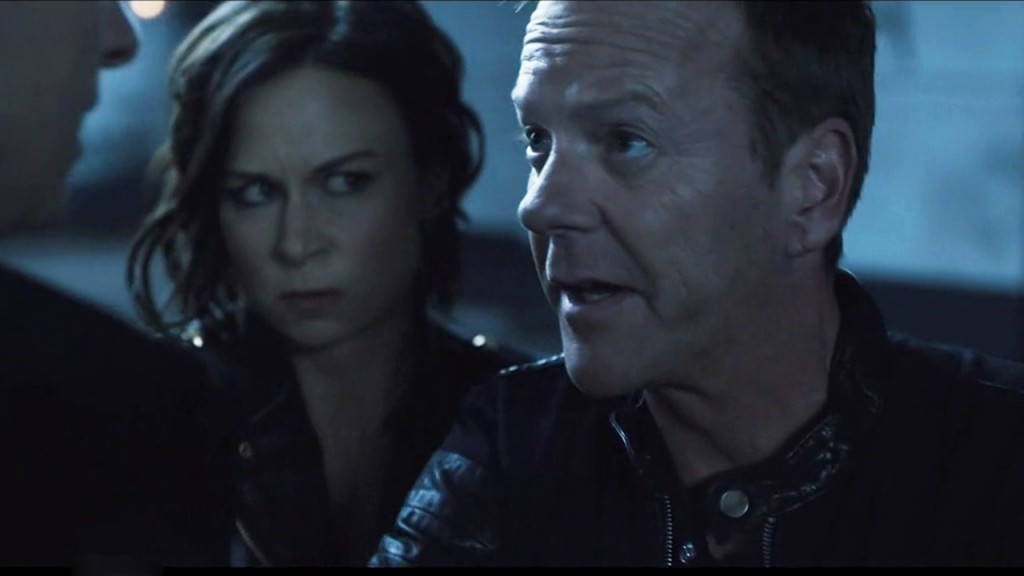 Kiefer Sutherland and Mary Lynn Rajskub in SNL cameo