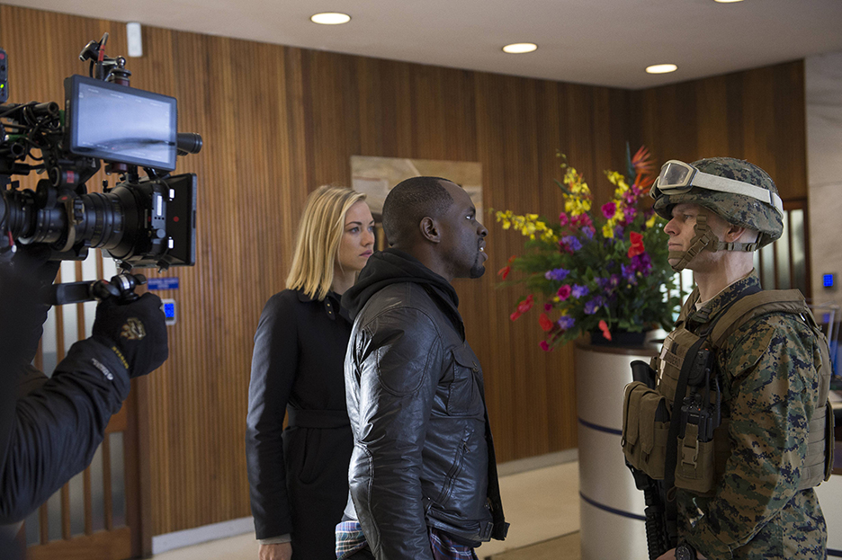 Behind the scenes of 24: Live Another Day Episode 4 - Yvonne Strahovski and Gbenga Akinnagbe