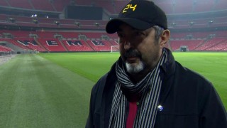 Jon Cassar behind the scenes of 24: Live Another Day Episode 8 in Wembley Stadium