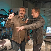 Jon Cassar directing Kiefer Sutherland in 24: Live Another Day