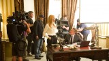 Jon Cassar, Kim Raver, and Tate Donovan behind the scenes of 24: Live Another Day Episode 7