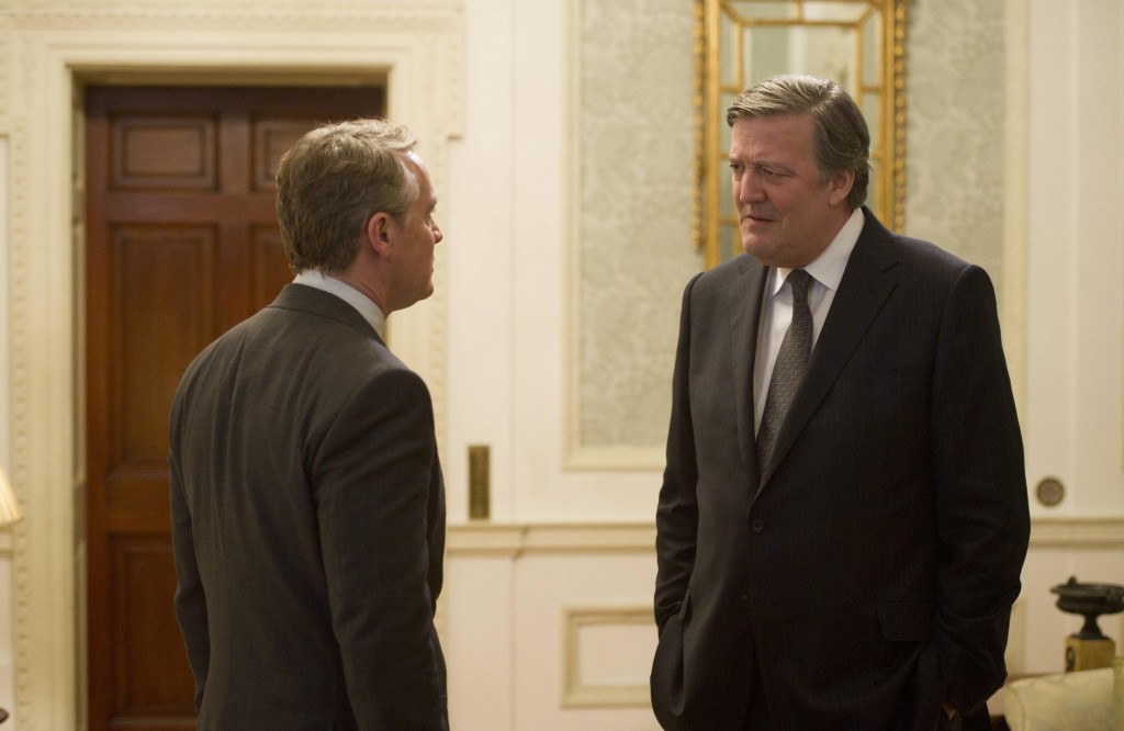 Prime Minister Davies (Stephen Fry) meets with Boudreau in 24: Live Another Day Episode 8