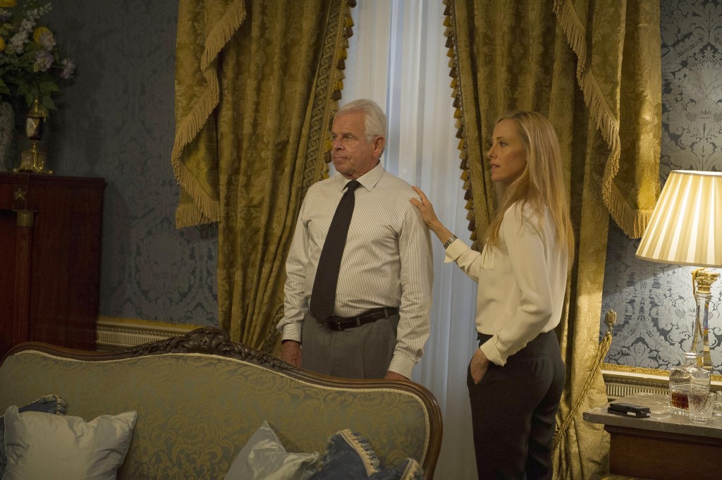 Audrey (Kim Raver) and President Heller (William Devane) in 24: Live Another Day Episode 10